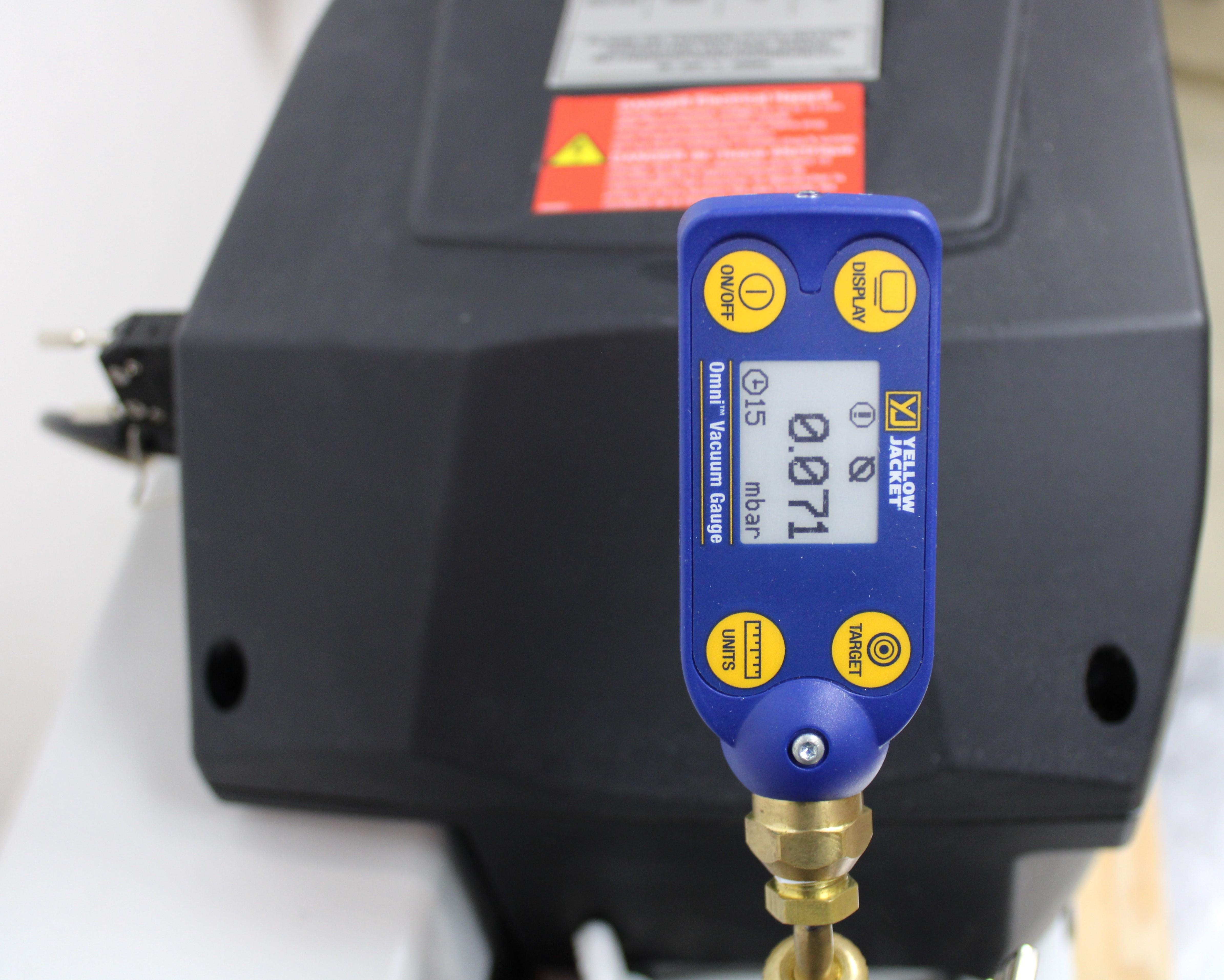 Leybold Sogevac SV65BIFC Vacuum Pump Pressure Gain Integrated Compact Design