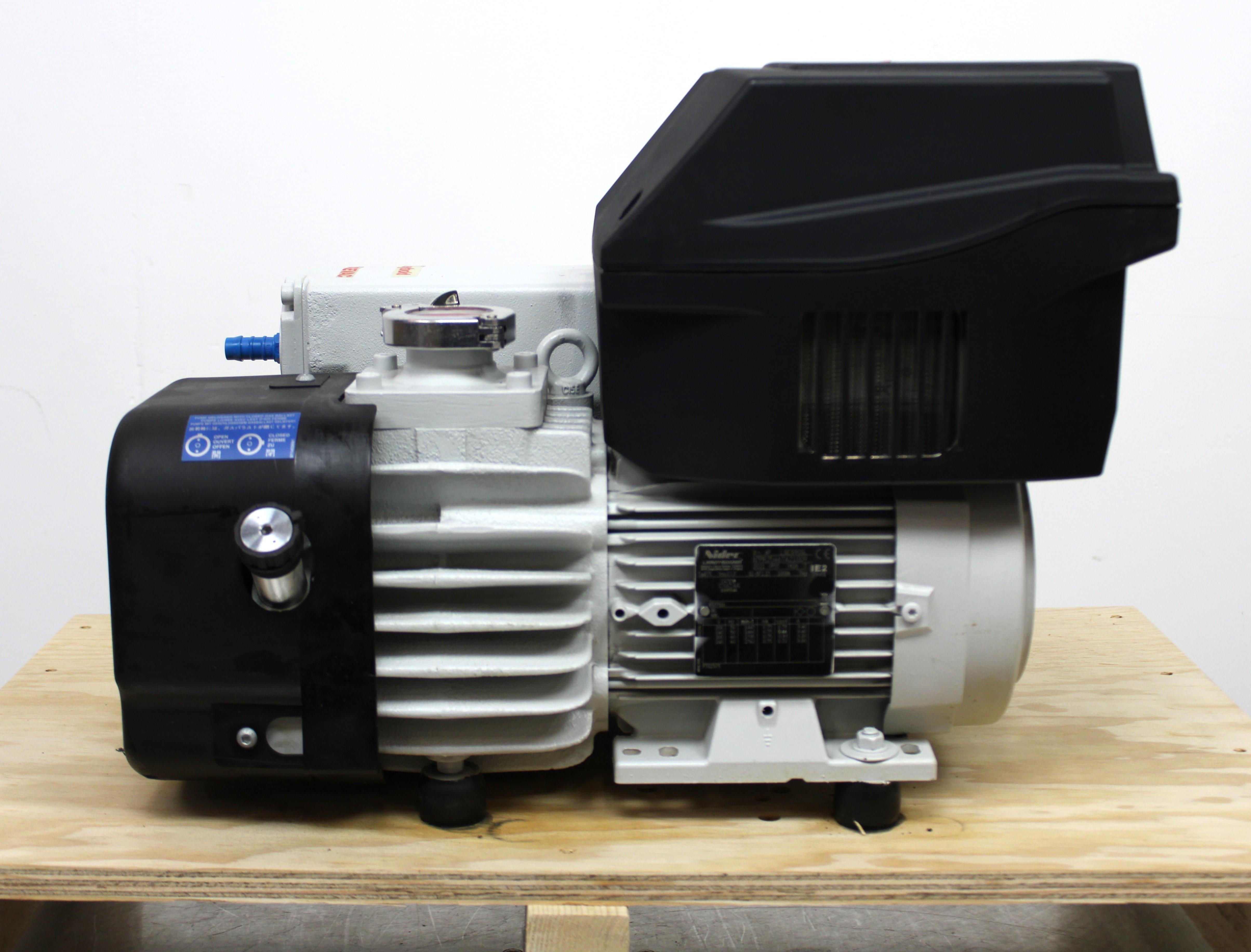 Leybold Sogevac SV65BIFC Vacuum Pump Pressure Gain Integrated Compact Design