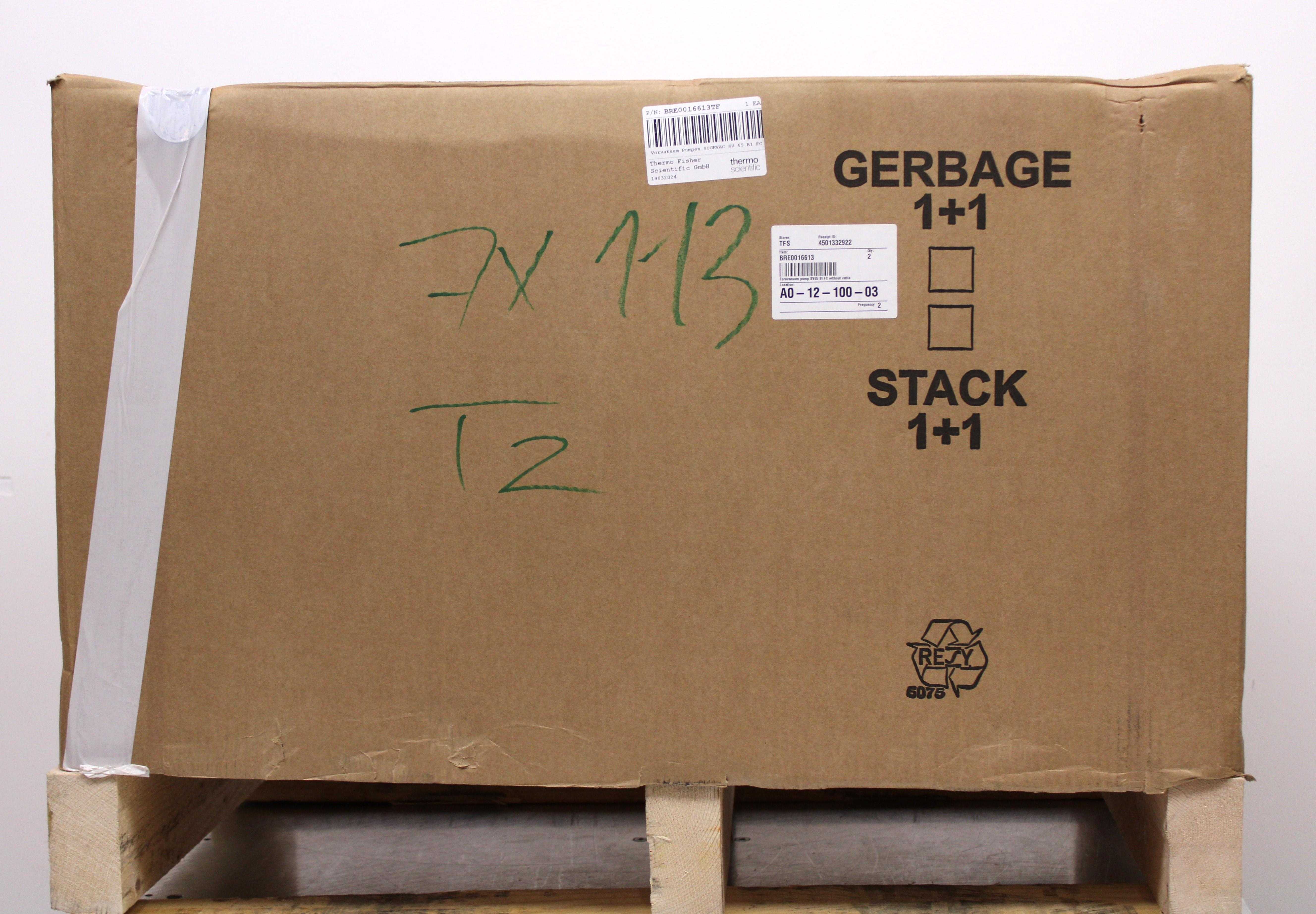 Leybold Sogevac SV65BIFC Vacuum Pump Pressure Gain Integrated Compact Design