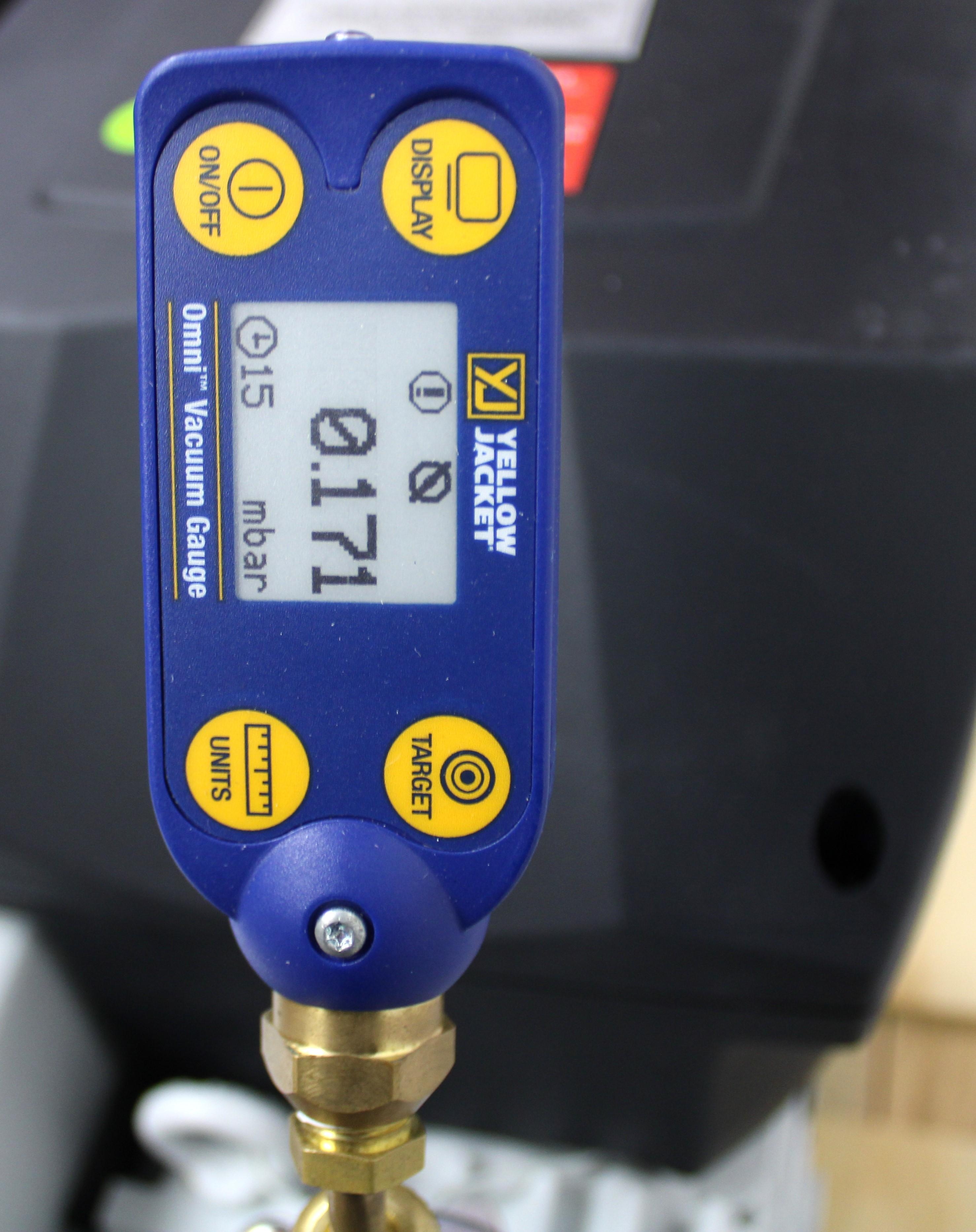 Leybold SV65BIFC Vacuum Pump Pressure 171mBar Low Noise Compact 200-240V