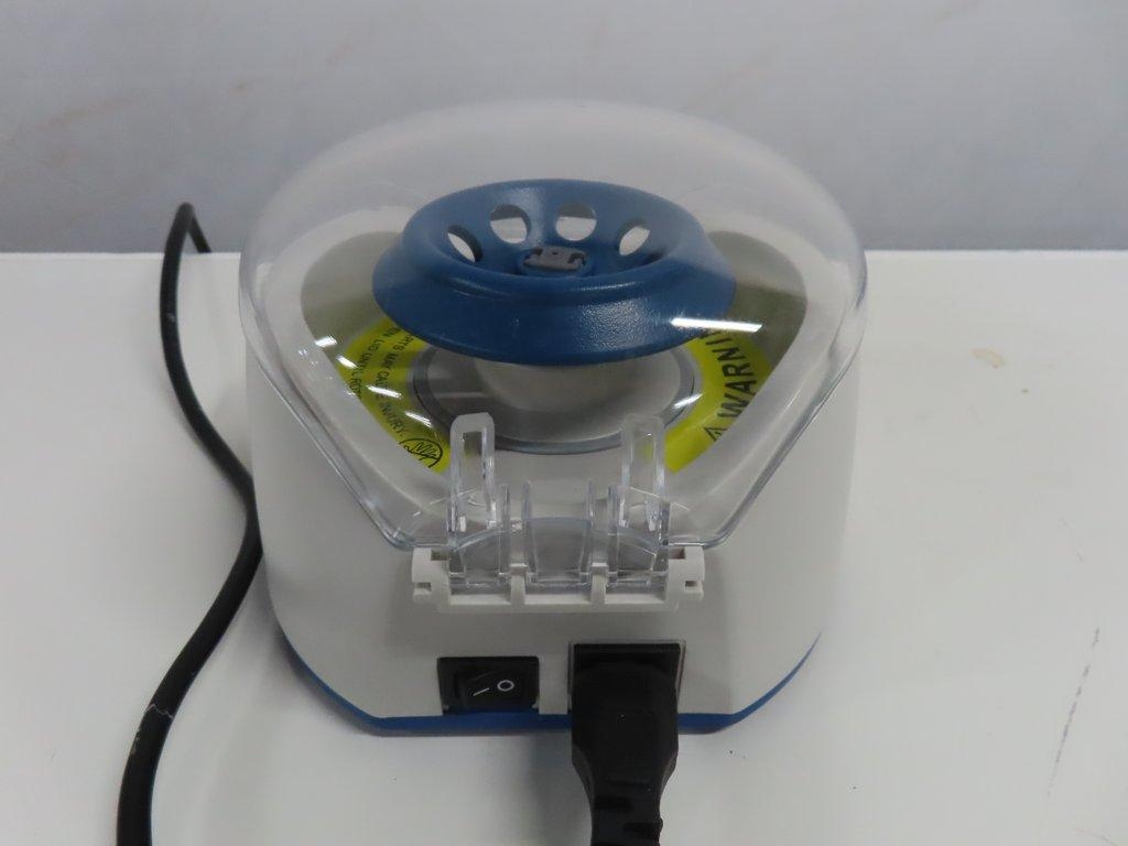 VWR C0803 Mini Centrifuge - Compact & Efficient Good Condition