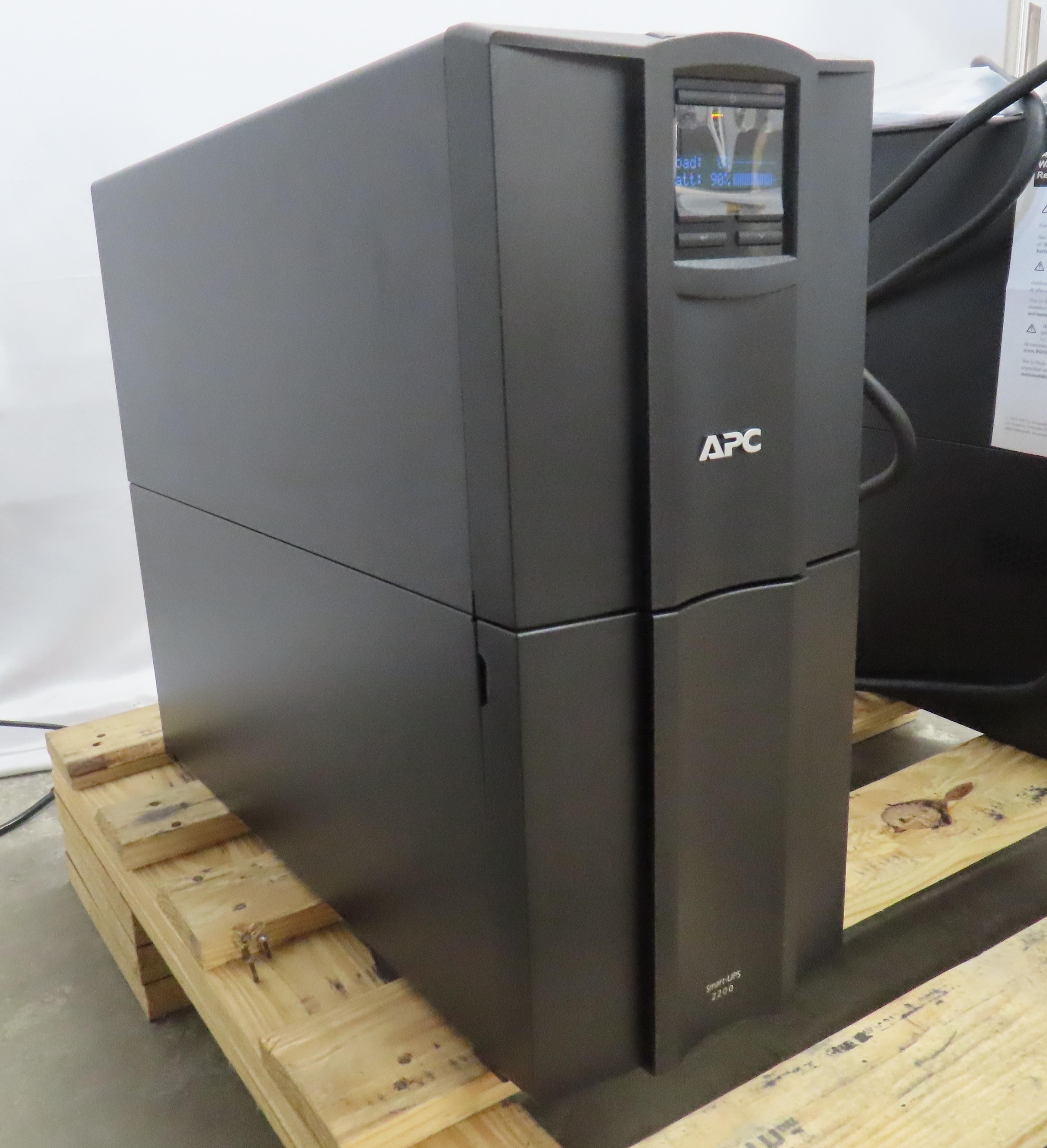 APC SMT2200C Power Supply | UPS System | Excellent Condition