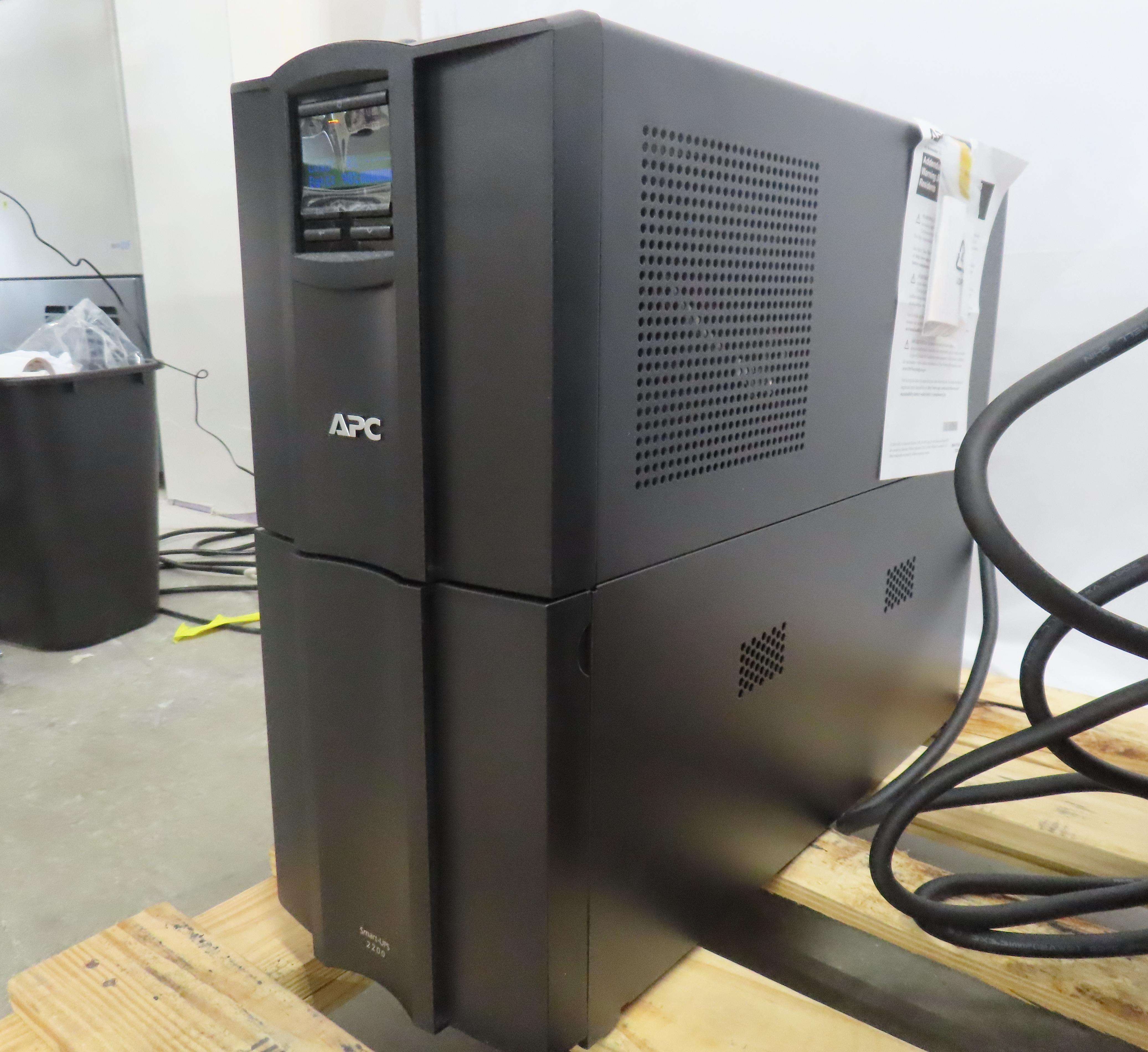 APC SMT2200C Power Supply | UPS System | Excellent Condition