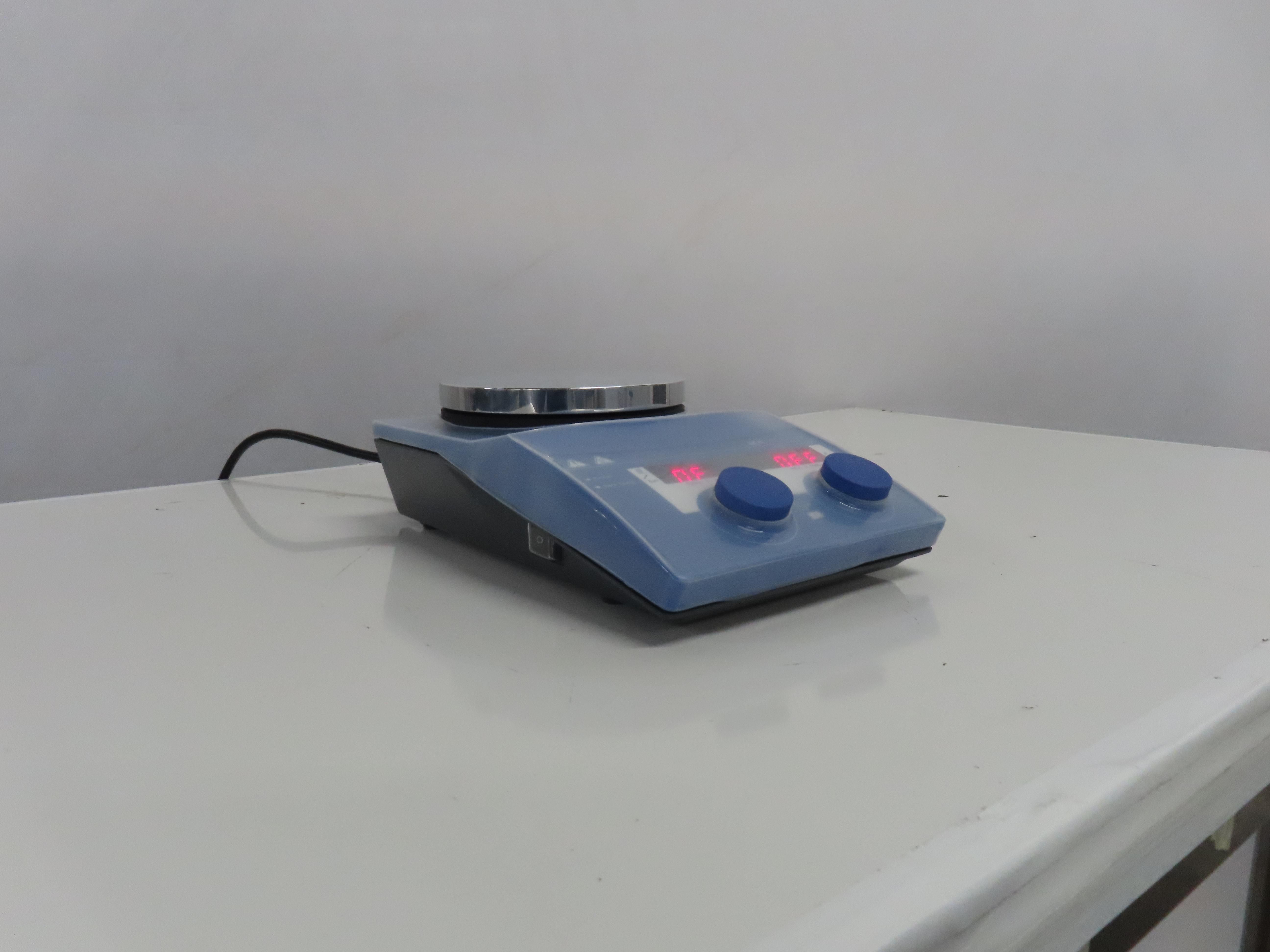 IKA RCT B S001 Hot Plate Stirrer, Near New, 50Hz/60Hz, Lab Equipment