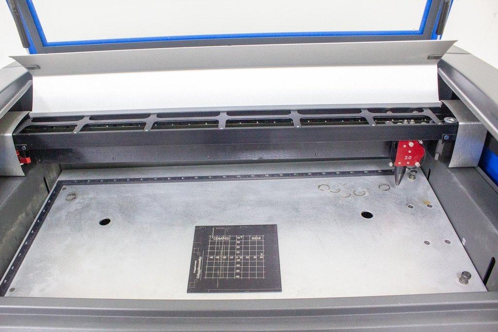 Universal VLS350 Desktop Laser Platform 10-50 Watt Material Processing