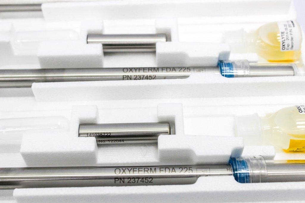 Hamilton Oxyferm FDA VP 225 Dissolved Oxygen Sensor Set 4 Near New Condition