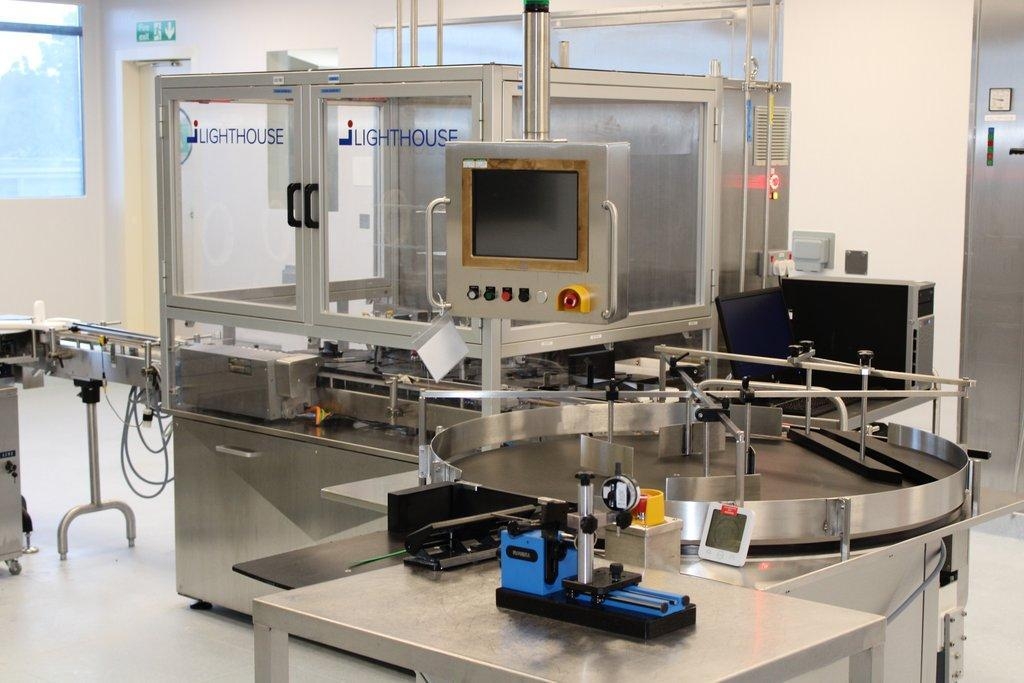 Sterline RA-V4 Industrial Filling Machine with Automated Sealing, Includes Computer