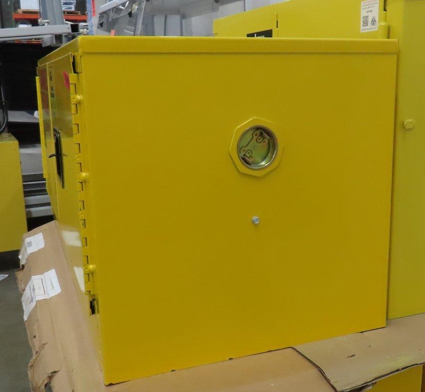 Condor Inc 12 Gallon Flammable Storage Cabinet Excellent Condition USA