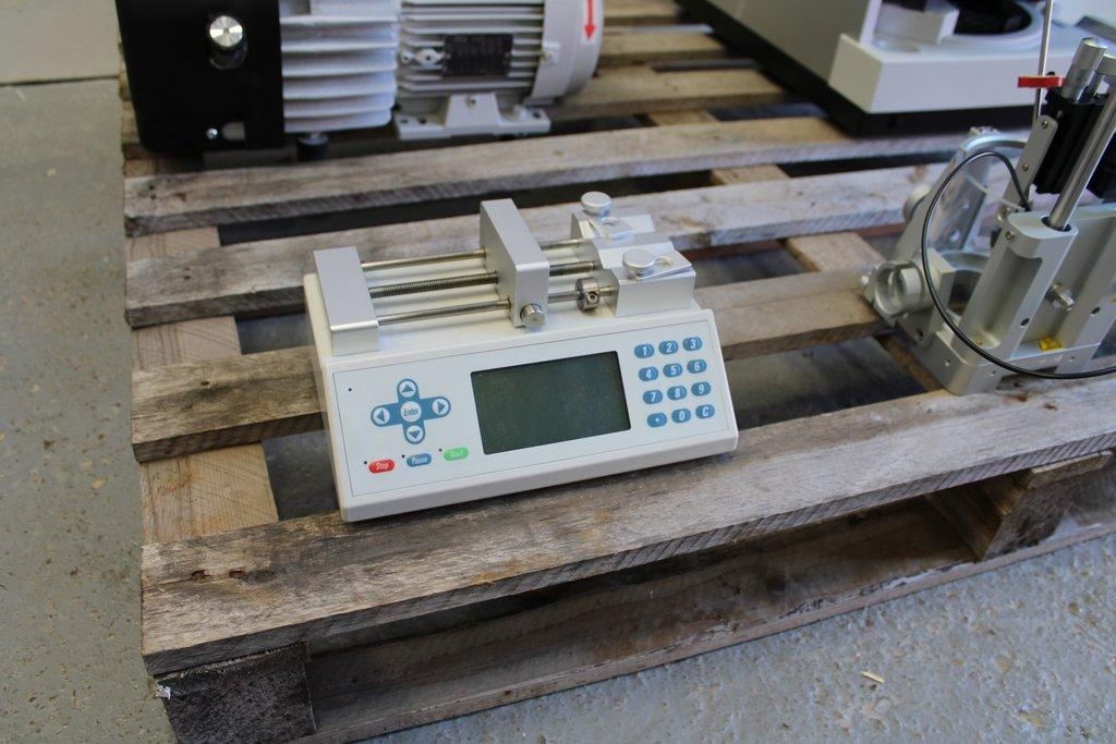 Thermo Q EXACTIVE HF Mass Spectrometer with Ultimate 3000 HPLC