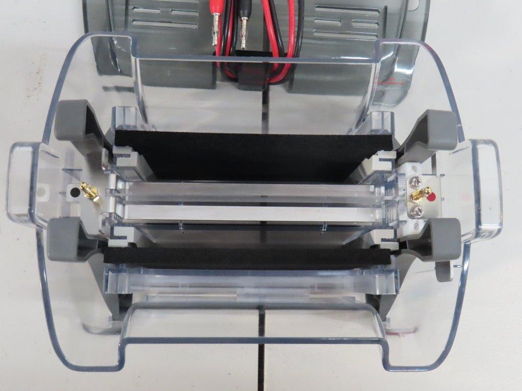 Invitrogen STM1001 Gel Electrophoresis Tank Midi Size Near New Condition