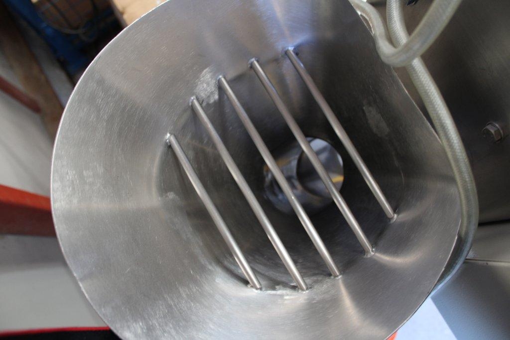 Quadro Comil 19745 Mill Powder Processing Conical Screen - Efficient & Versatile