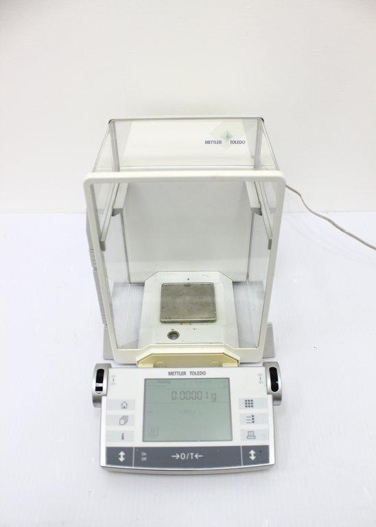 Mettler-Toledo AX205 Analytical Balance Max 220g Draft Shield Ease