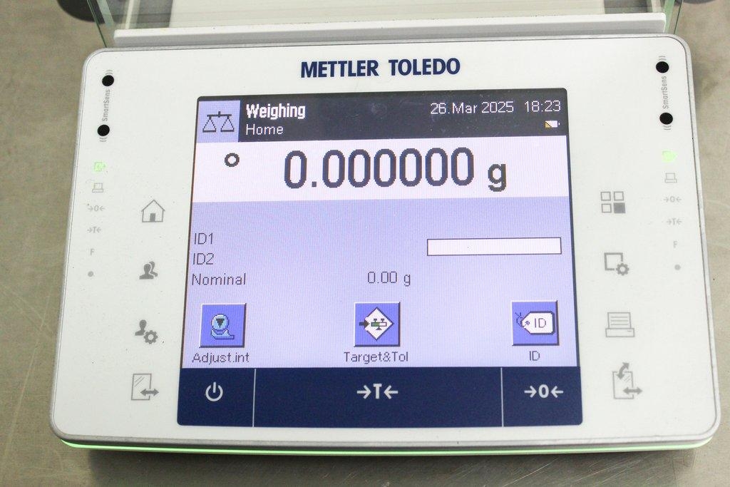 Mettler Toledo XP56 Analytical Balance with 52g Capacity 0.001mg Readability