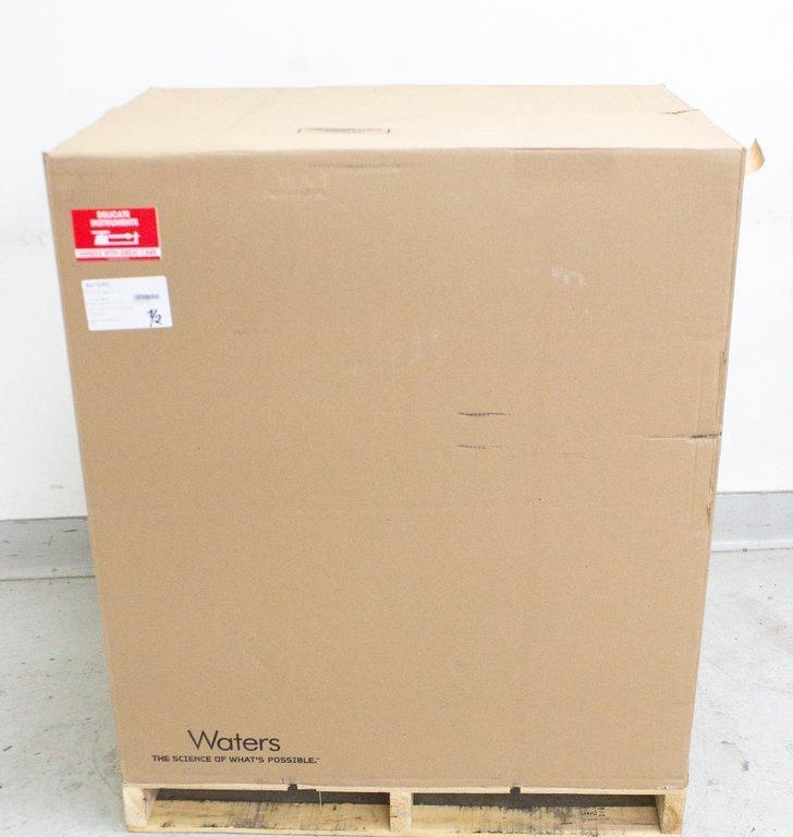 Waters Acquity UPLC M-Class Cart Laboratory Equipment Support Cart