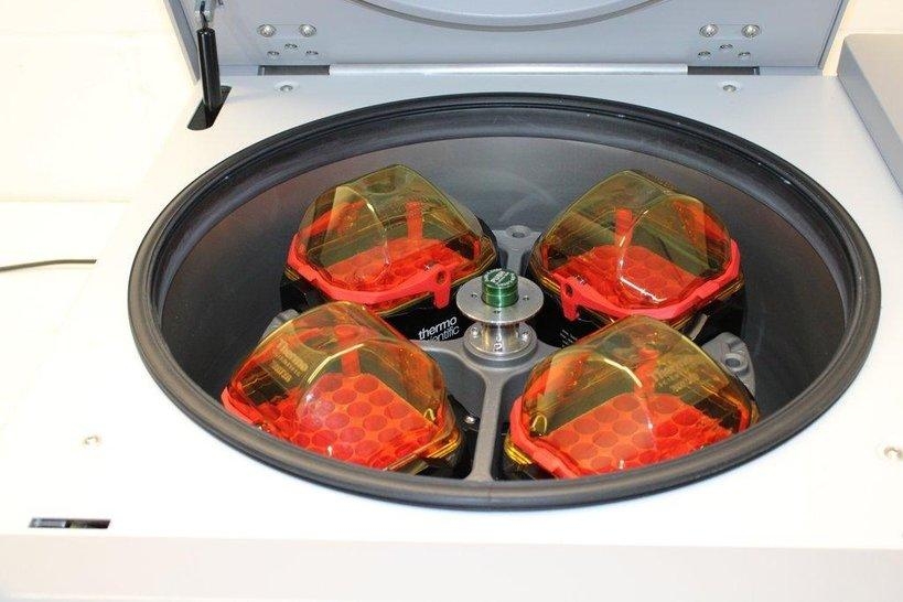 Thermo Sorvall X4R Pro-MD Centrifuge Benchtop High-Speed with Rotor Inserts