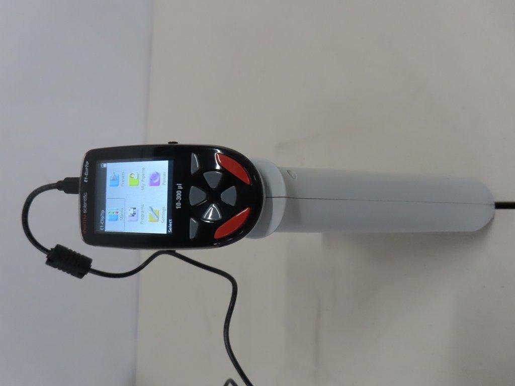 Thermo Scientific E1-ClipTip 8 Channel Pipette 10-300 uL Excellent Condition