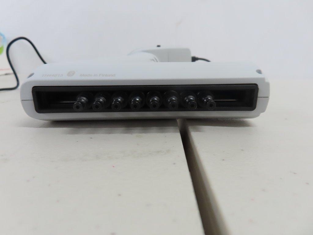 Thermo Scientific E1-ClipTip 8 Channel Pipette 10-300 uL Excellent Condition