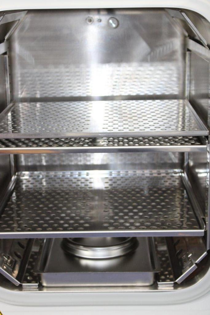 Binder C 170 CO₂ Incubator - Advanced Lab System - Excellent Condition