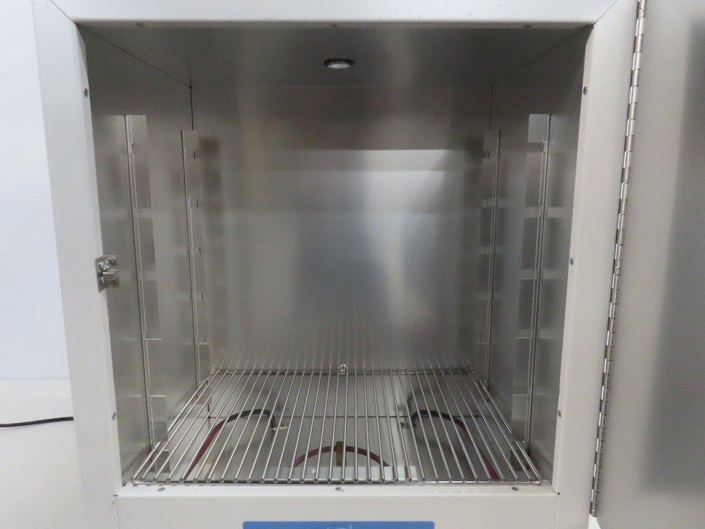 Thermo PR305225G Mechanical Convection Oven for Lab Use without Shelves