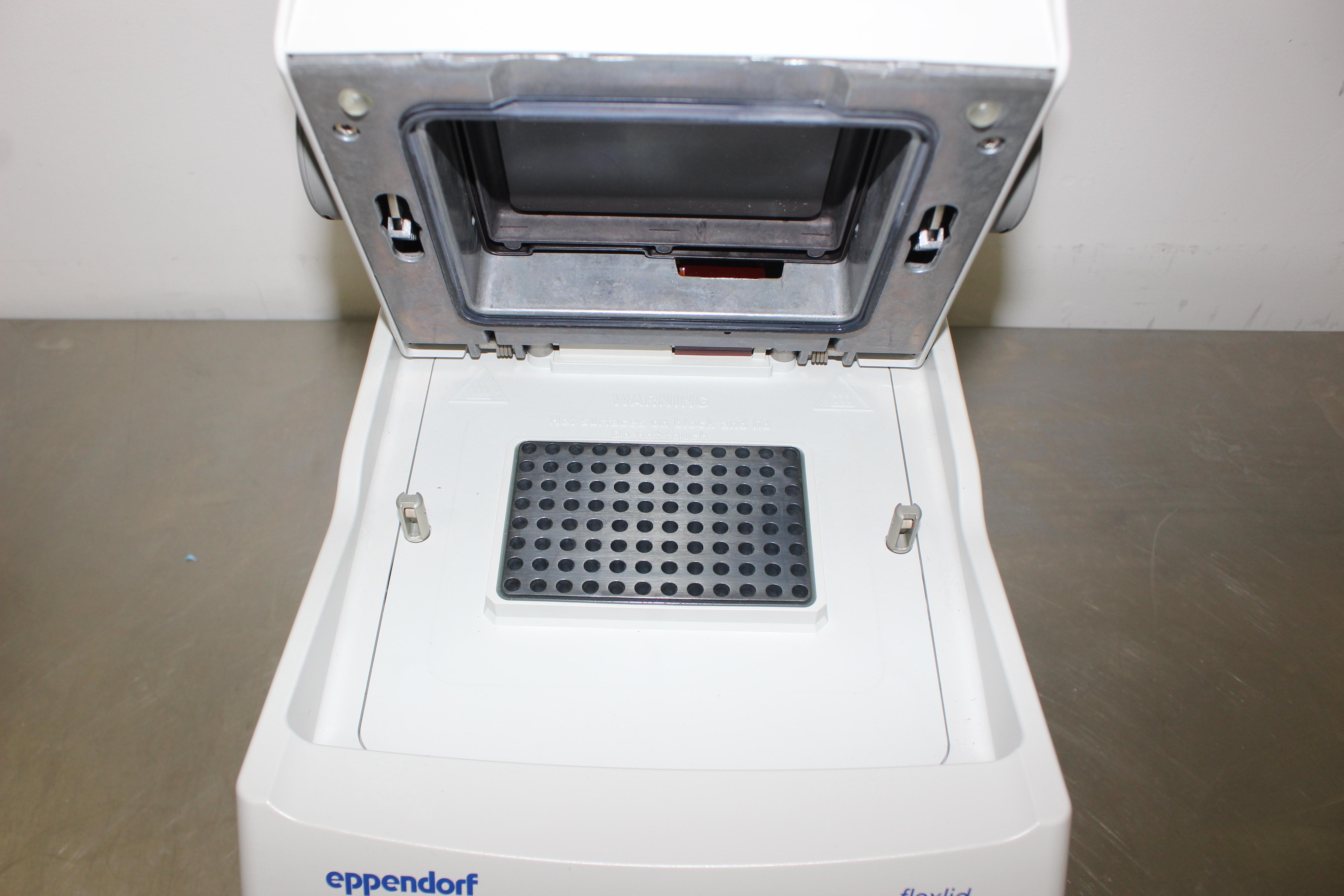 Eppendorf Mastercycler SX1 PCR Thermal Cycler with Flex Lid 4-99°C Capacity
