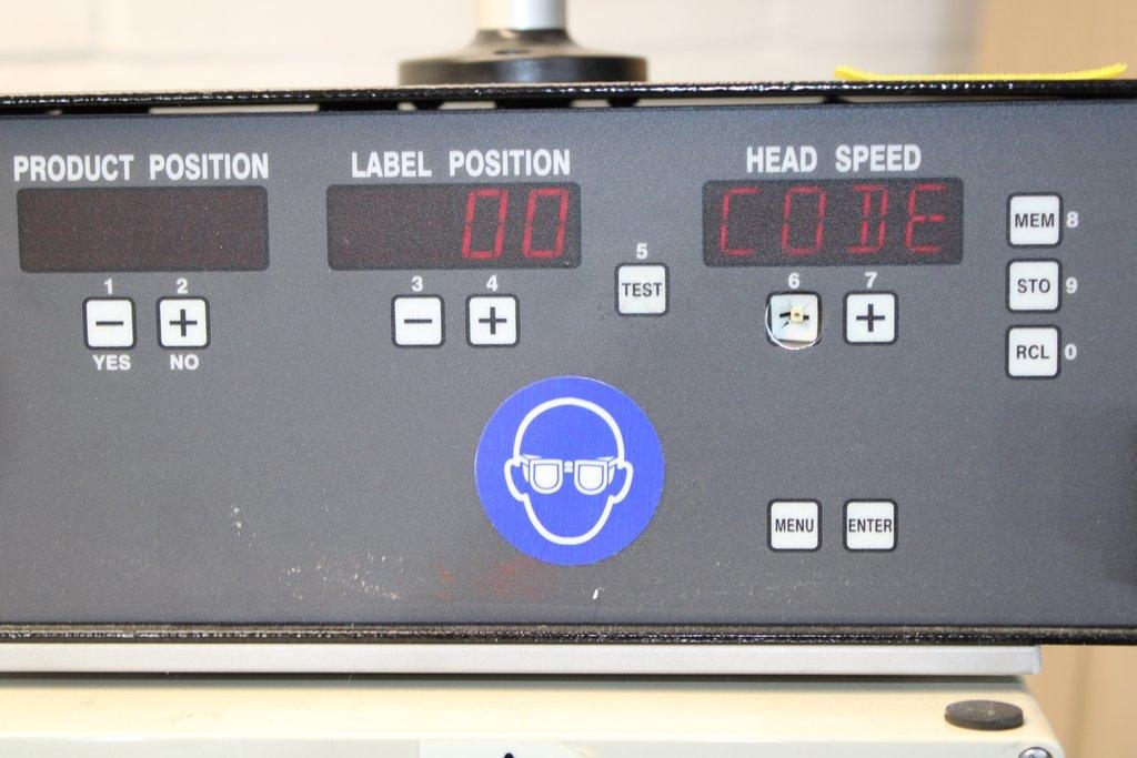 Harland Sirius Pressure-Sensitive Labeling Machine with Conveyor System
