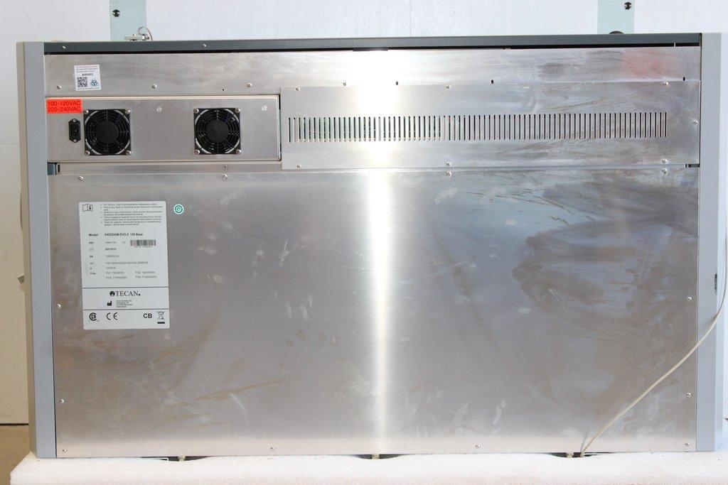 TECAN Freedom EVO-2 150 Base Liquid Handling Platform for Genomics & Drug Discovery