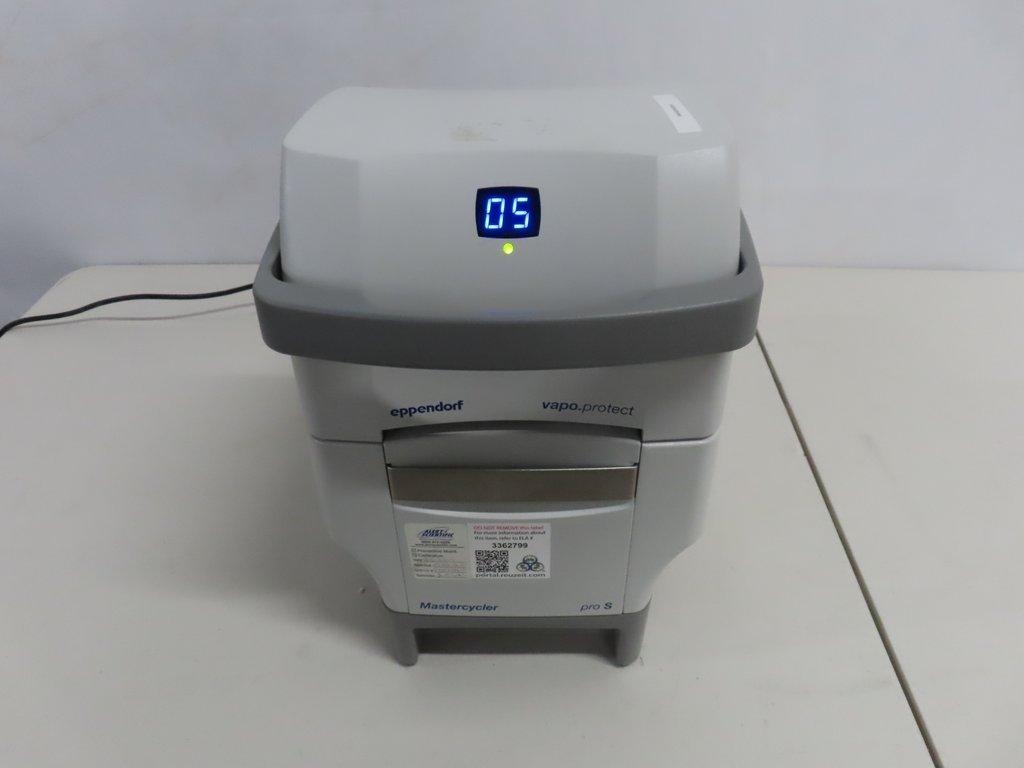 Eppendorf Mastercycler pro S PCR Thermal Cycler Advanced Near New Condition
