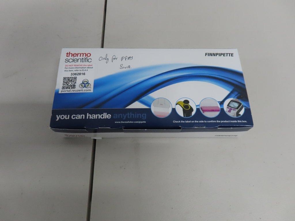 Thermo Scientific Finnpipette F2 Fixed Volume Pipette 100uL Very Good Condition