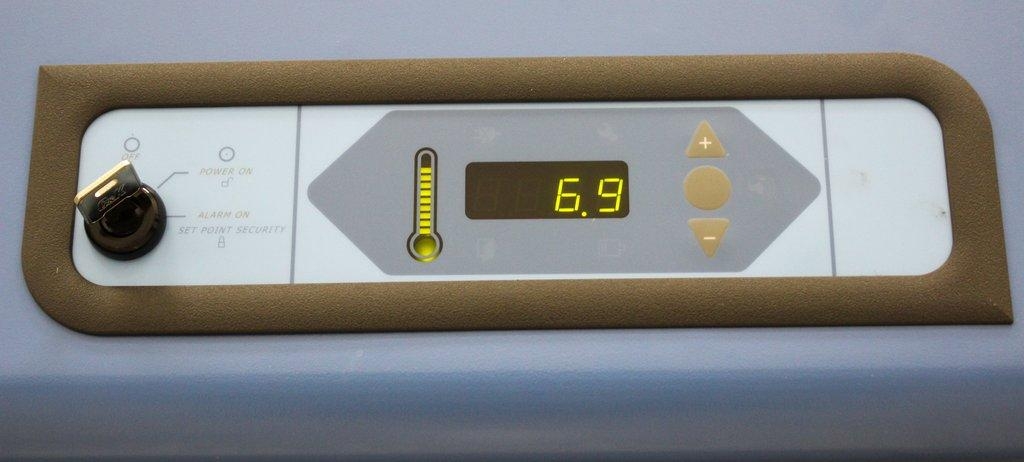 Thermo REL3004A Revco Lab Refrigerator 29.2 cu ft Temp 1C-8C 120V 60Hz