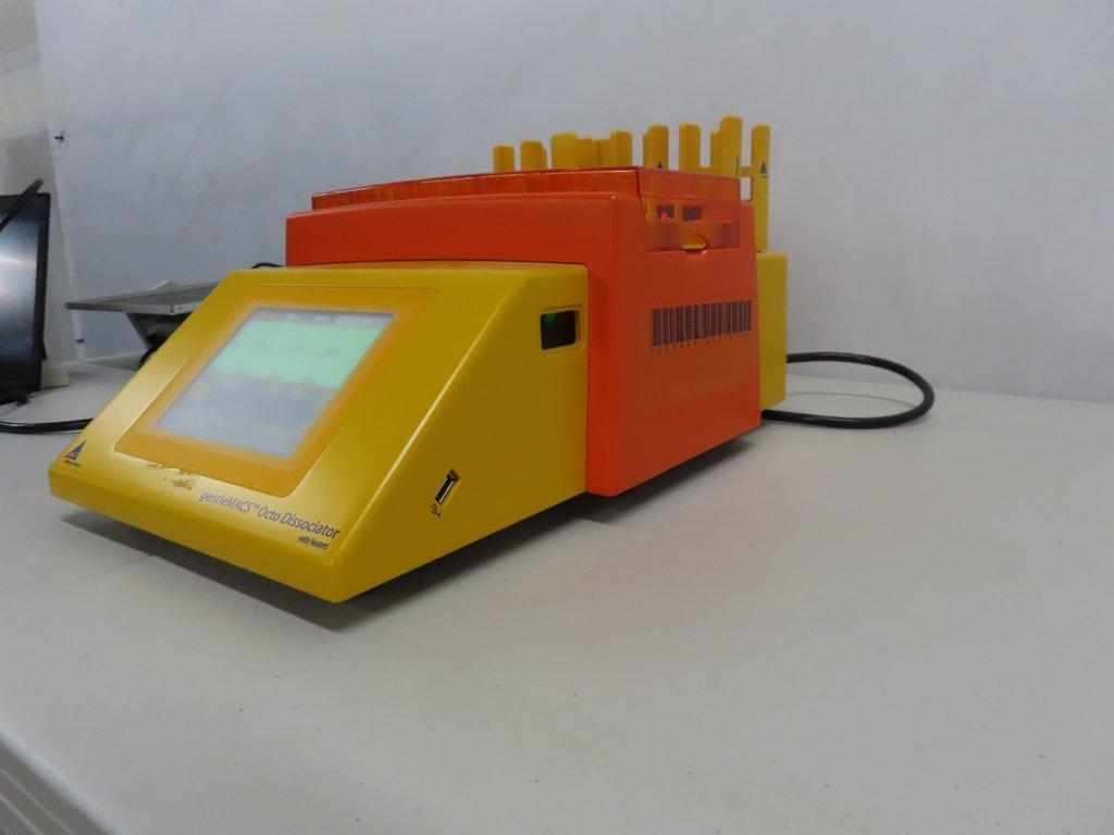 Macs Miltenyi Biotec Octo Dissociator with Heaters for Cell Dissociation