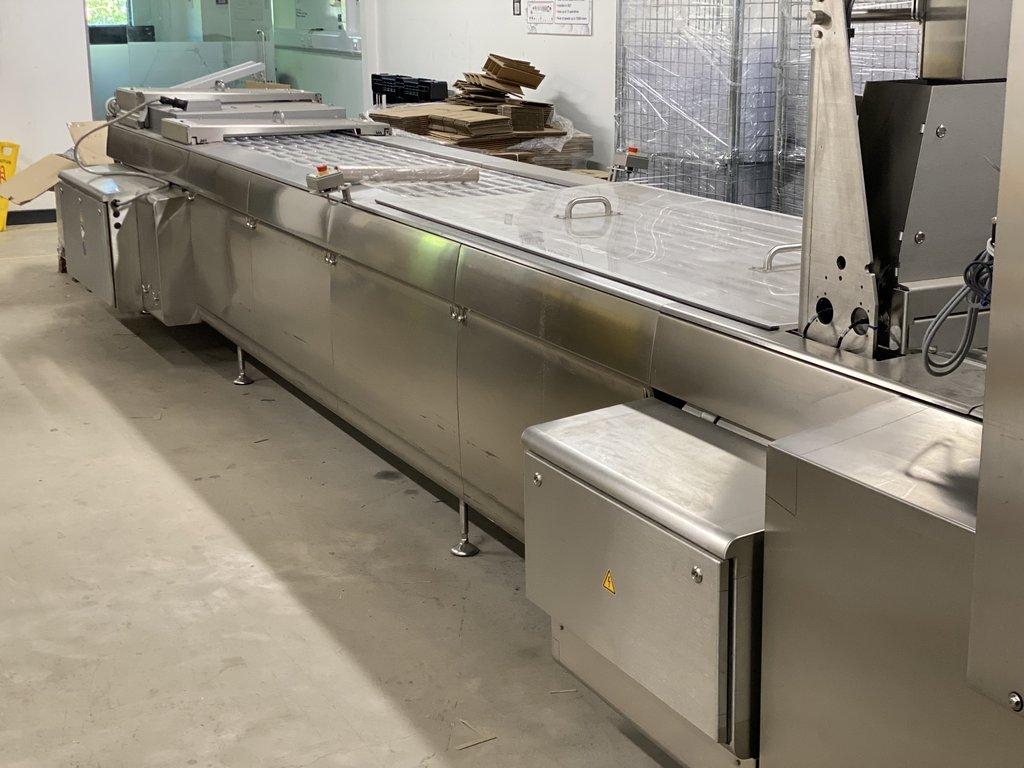 Multivac R535 Automated Thermoforming Packaging System with Computer