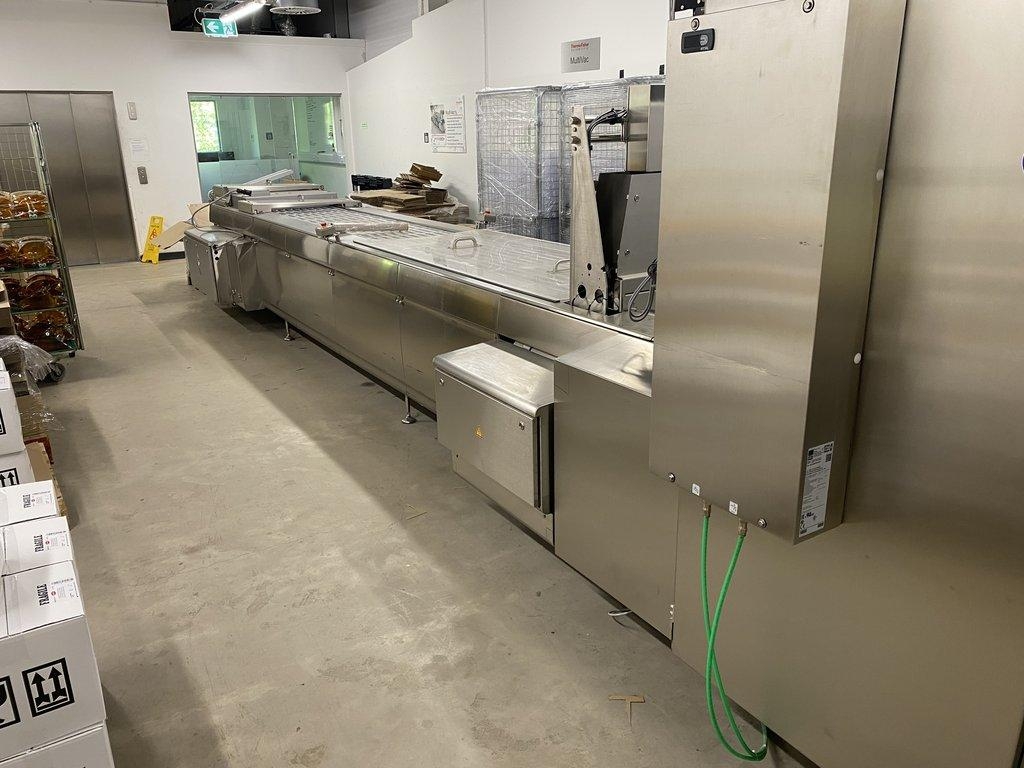 Multivac R535 Automated Thermoforming Packaging System with Computer