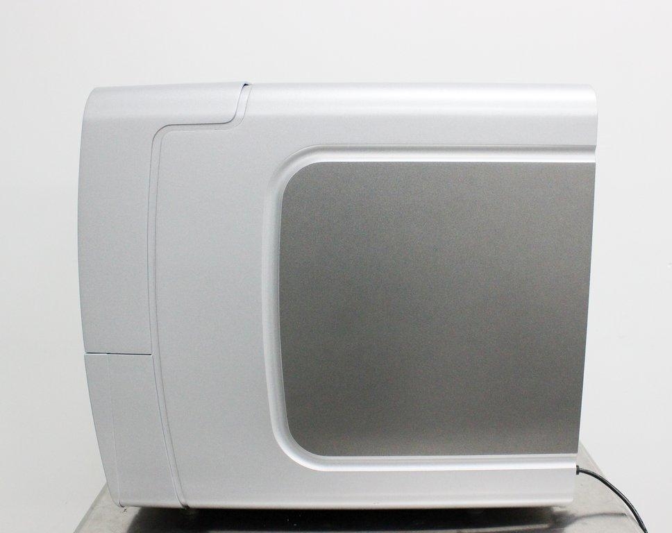 Qiagen QIAcube Molecular Biology DNA RNA Purification System 12 Samples Run