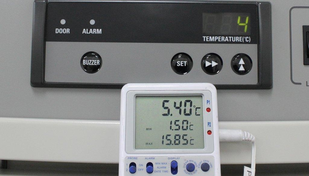 Panasonic MPR-721-PA Pharmaceutical Refrigerator 24.2 cu ft 2 to 23C Capacity