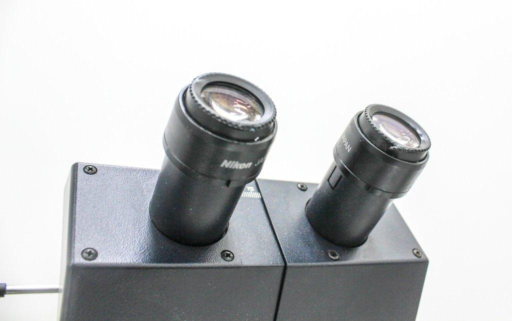 Leica DM-RXE Fluorescence Parts Microscope P/N: Functional, For Repair