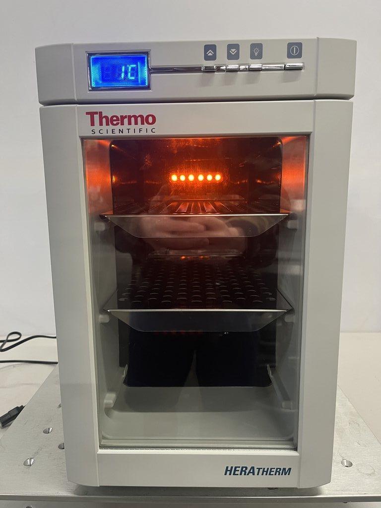 Thermo Scientific Heratherm IMC18 Incubator Laboratory Equipment