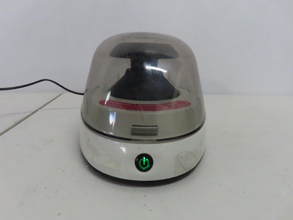 Heathrow Scientific Sprout Microcentrifuge in Excellent Condition