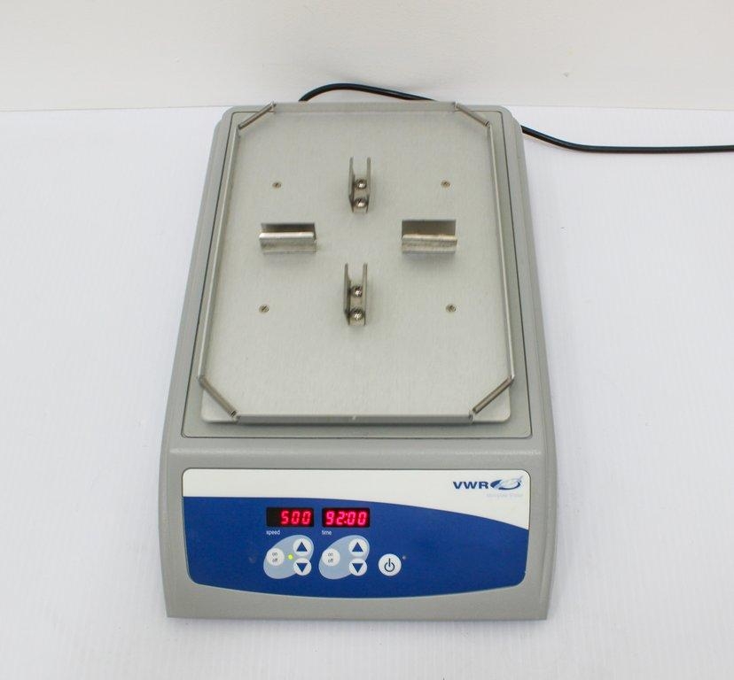 VWR Microplate Shaker 12620-926 Very Good Condition 120V 50/60Hz Shaker