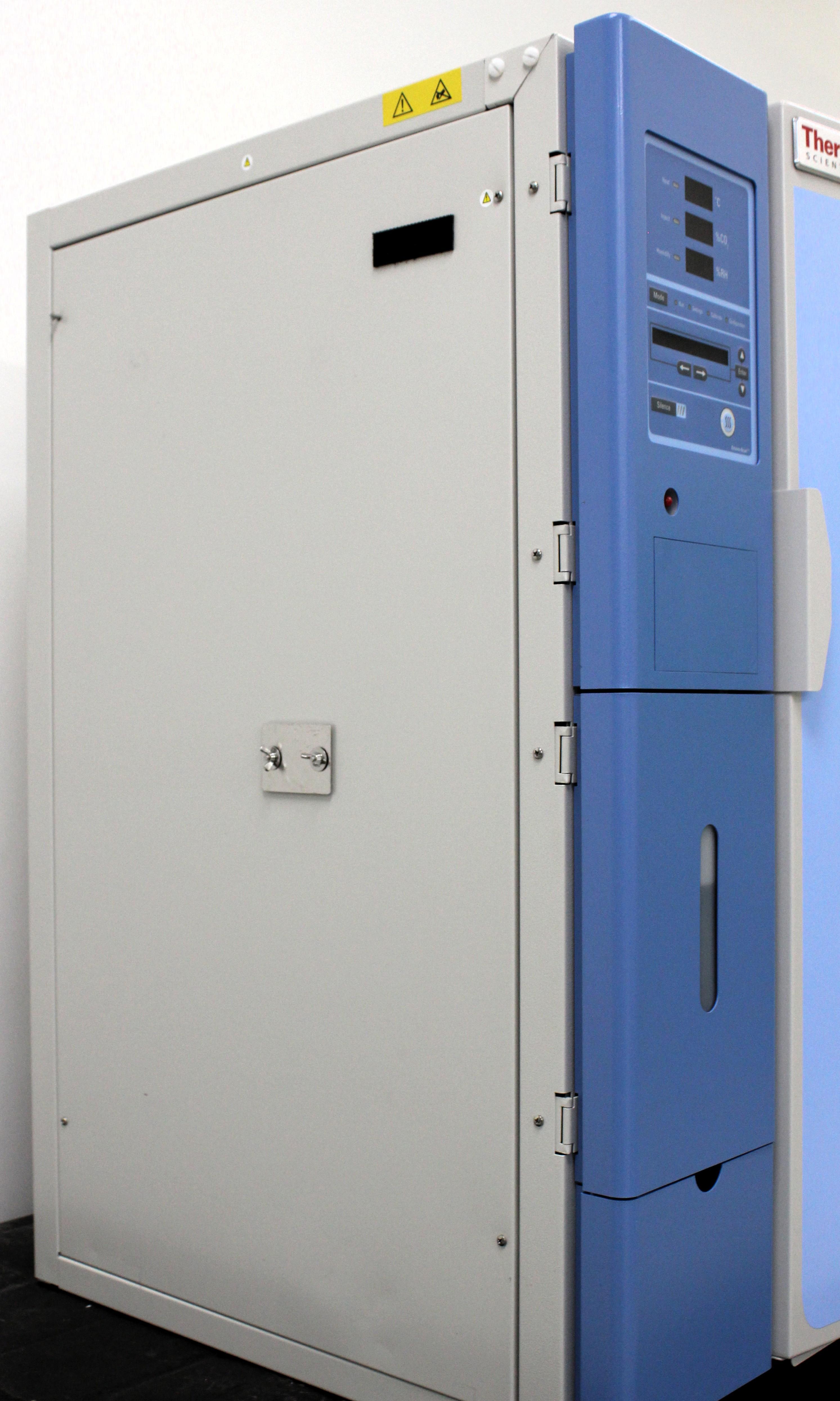 Thermo Steri-Cult CO2 Incubator 232L 140C Sterilization Humidity Control