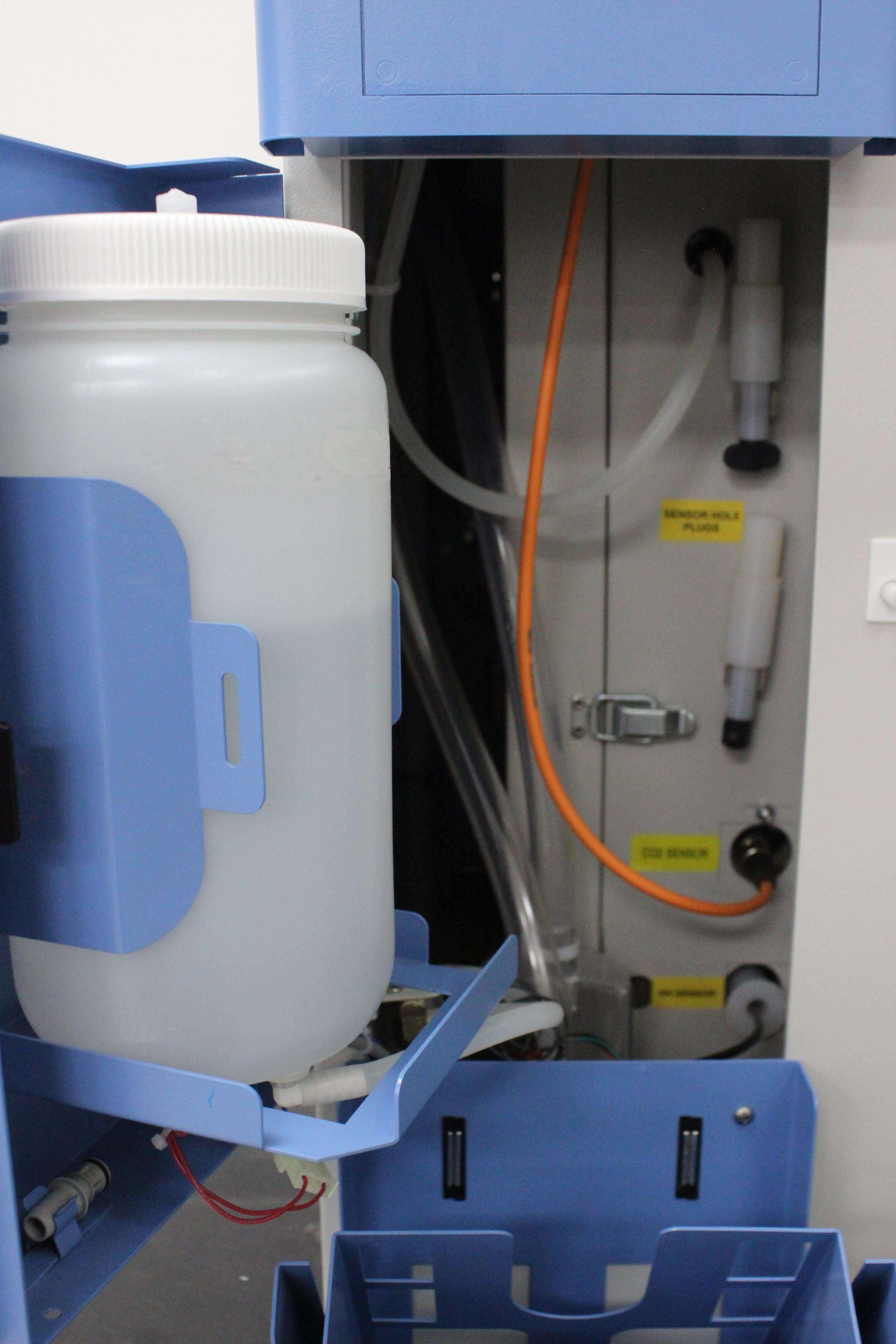 Thermo Steri-Cult CO2 Incubator 232L 140C Sterilization Humidity Control