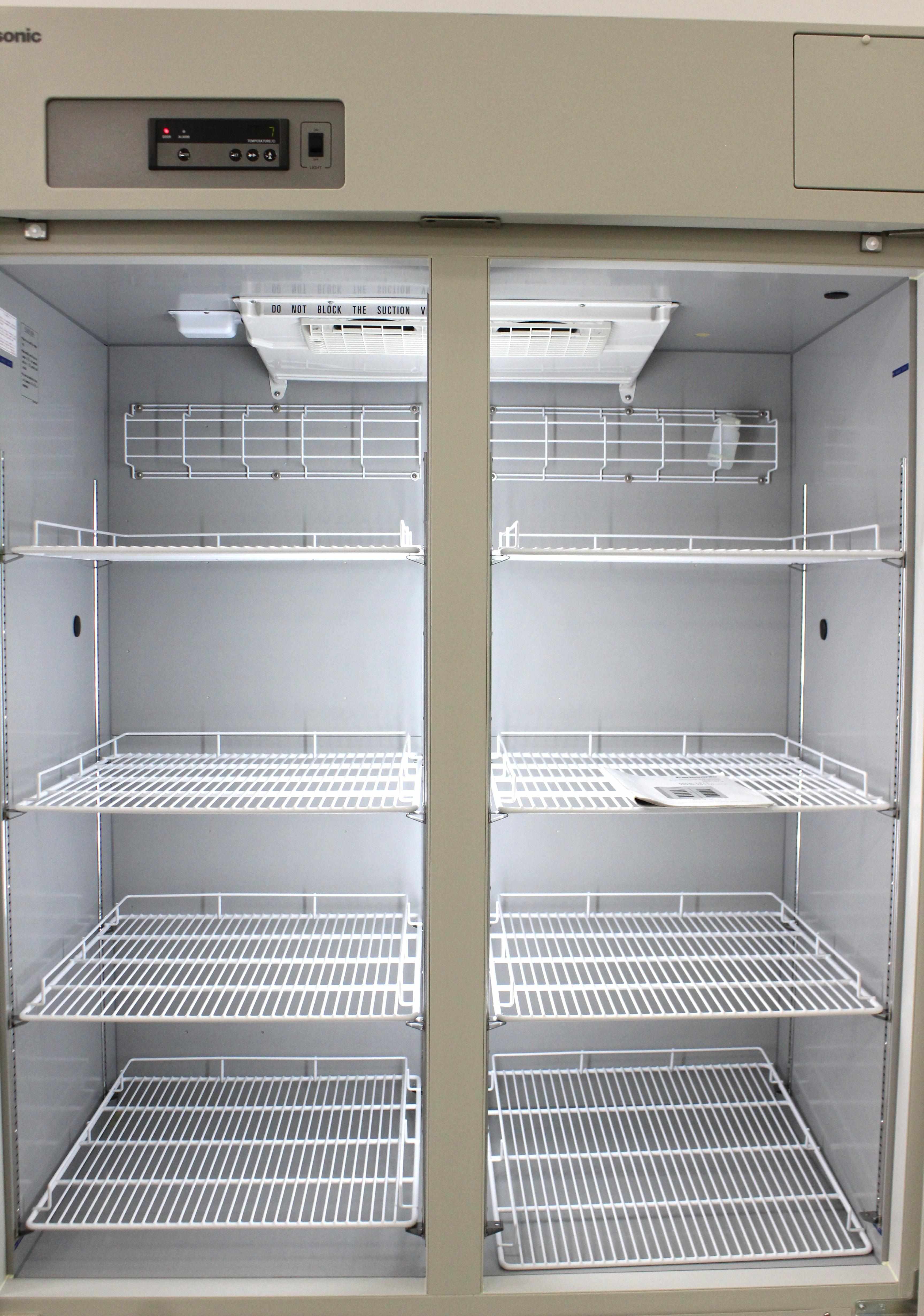 Panasonic MPR-1411 Refrigerator 48.2cf Lab Microprocessor 2-23C Temperature