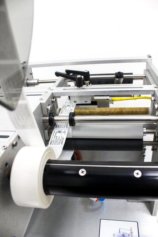 Universal R310 Round Product Labeler with Pedestal, Supports 120V Operation