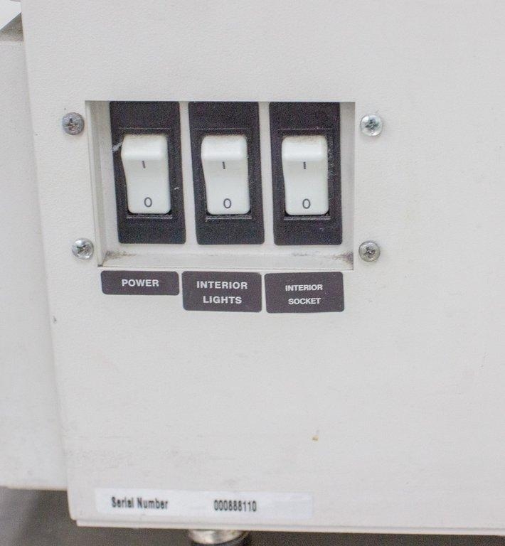 New Brunswick Innova 4230 Incubator Shaker Refrigerated Low Temp 25-400 RPM