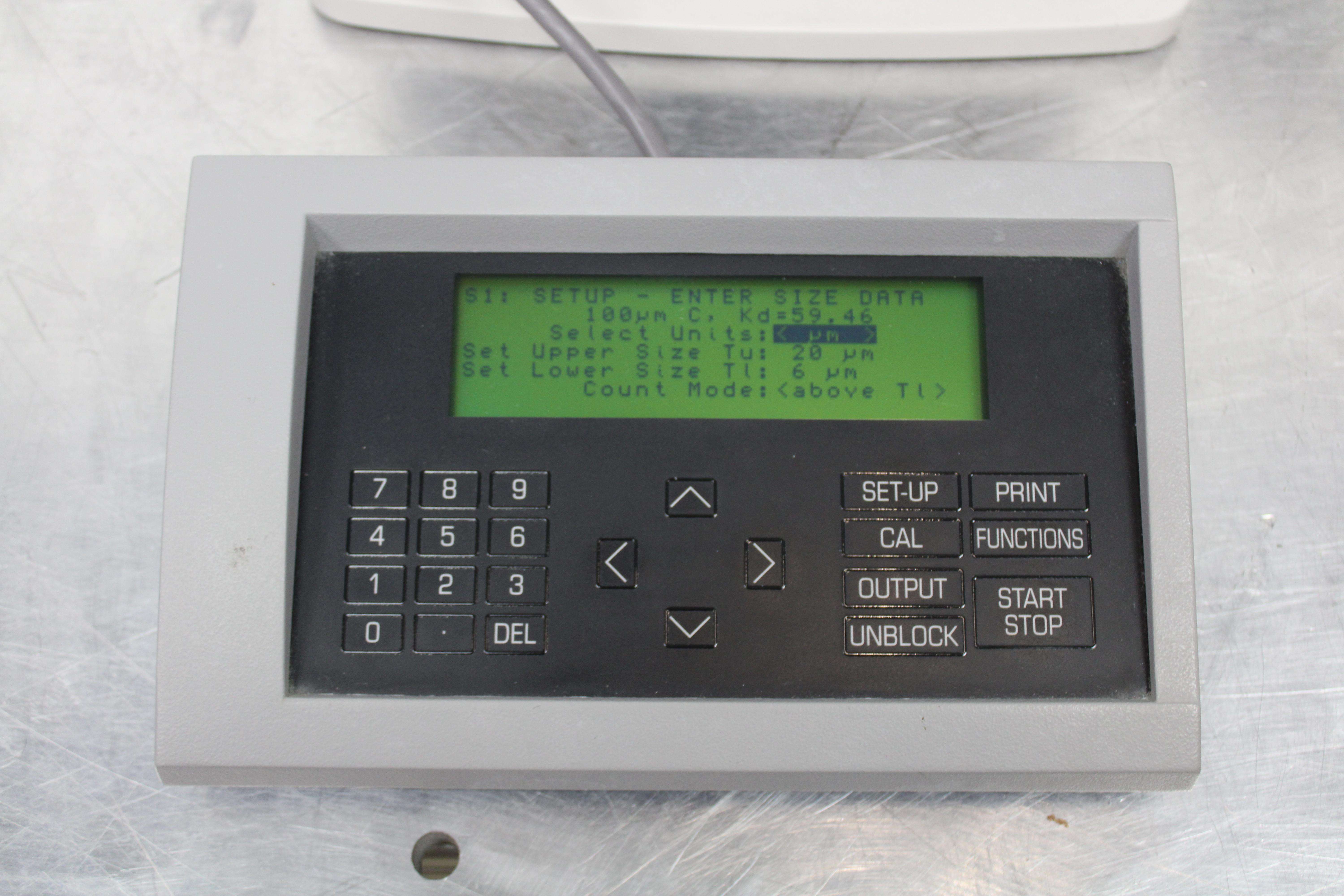 Beckman Coulter Z2 Cell Counter Particle Size Distribution Analysis