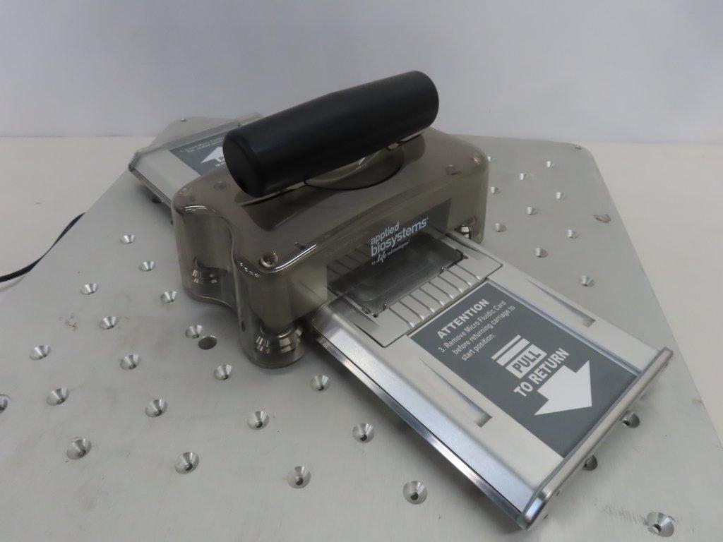 ABI Array Card Staker Sealer Molecular Biology Sealer Card Holder Application