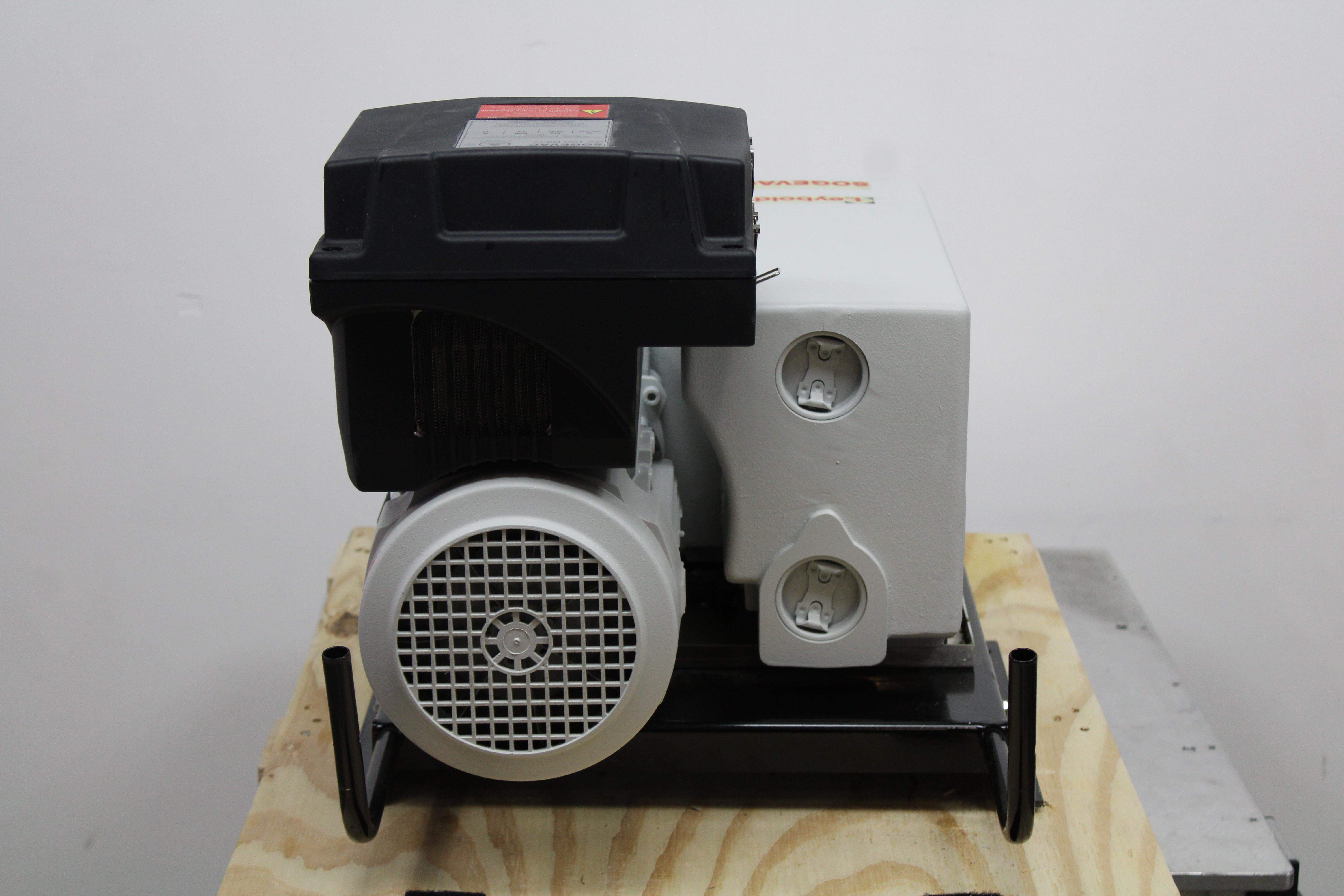 Leybold Sogevac SV 120 BIFC Vacuum Pump Rotary Vane Inert Gas 0.036mbar France