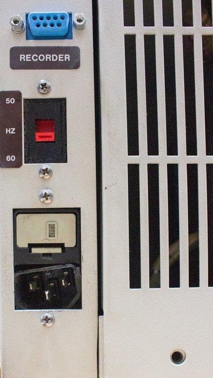 New Brunswick Innova 4230 Incubator Shaker Refrigerated Low Temp 25-400 RPM