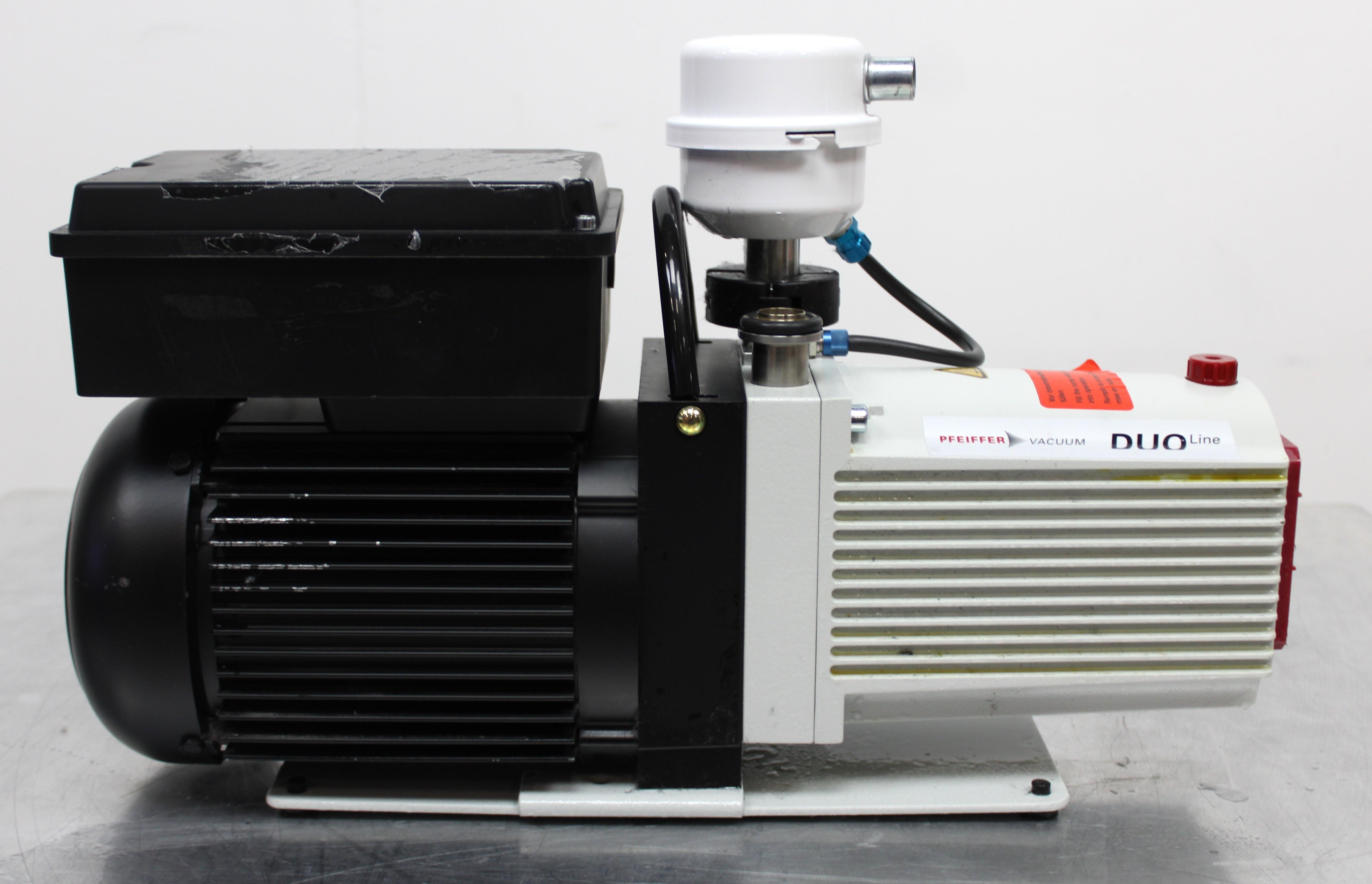 Pfeiffer DUO 11 Rotary Vane Vacuum Pump High-Performance 230V 10.5 m3/h