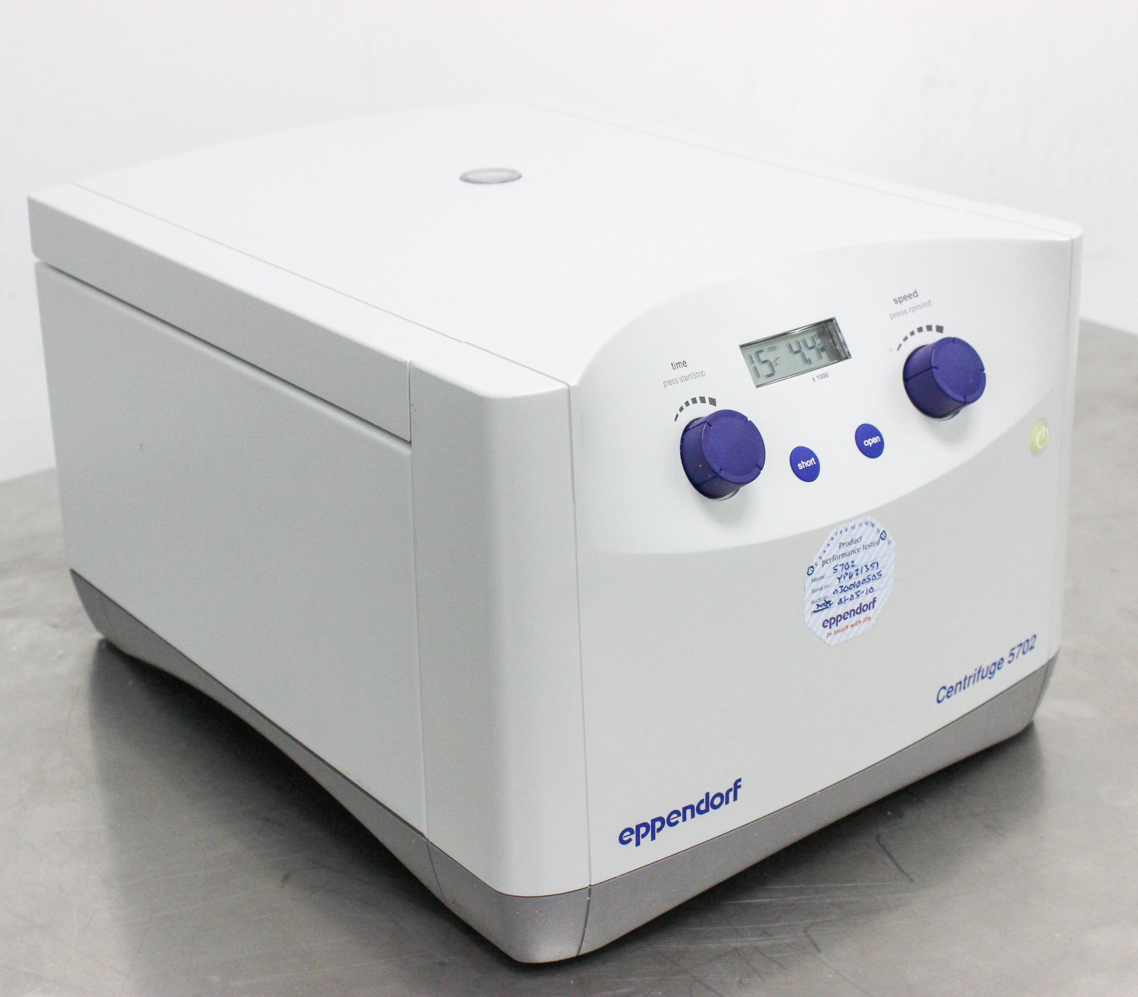 Eppendorf 5702 Centrifuge Benchtop Non-Refrigerated Low-Speed Cell Culture