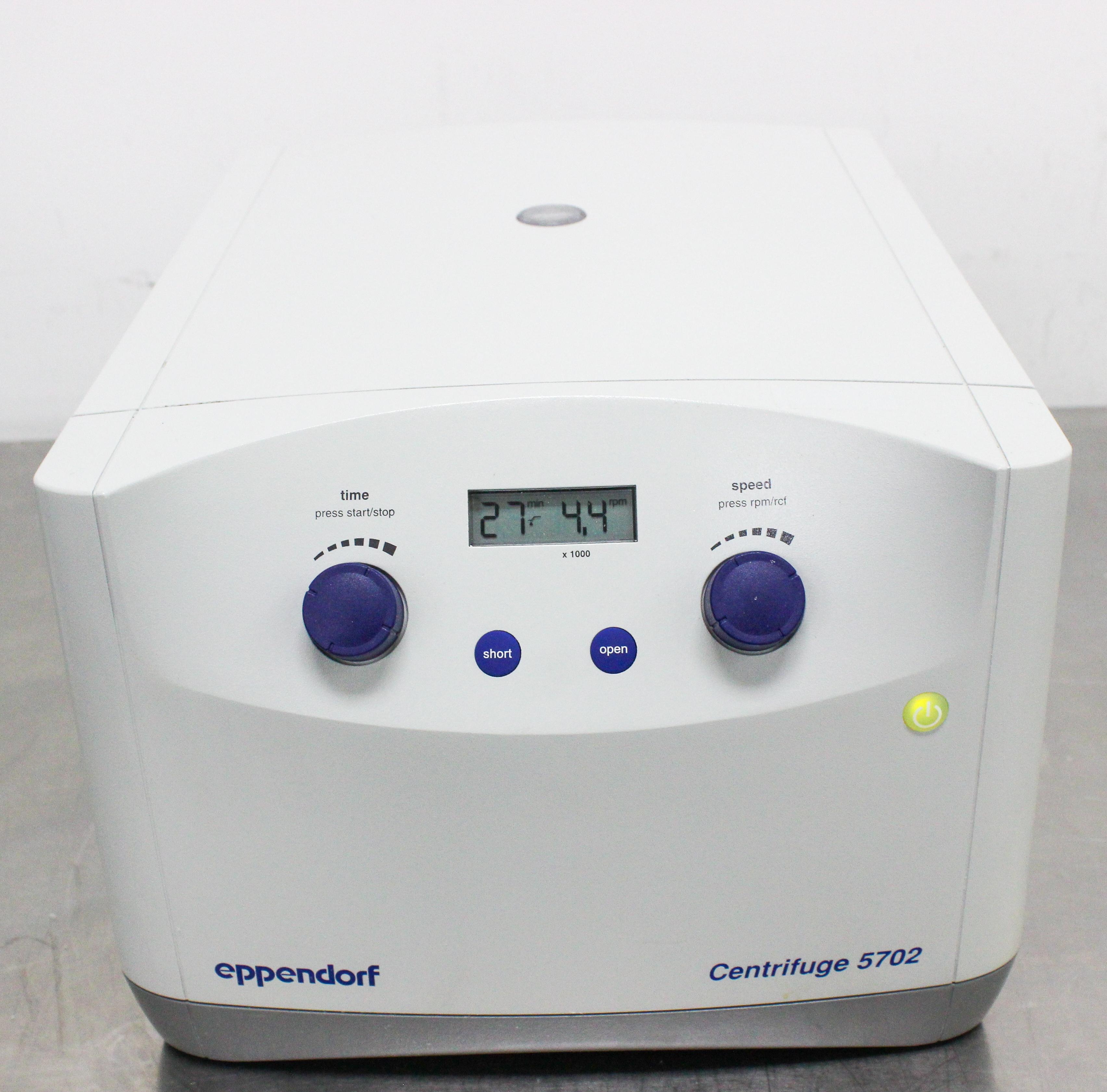 Eppendorf Centrifuge 5702 Low-Speed Benchtop Centrifuge 4400 RPM Capacity